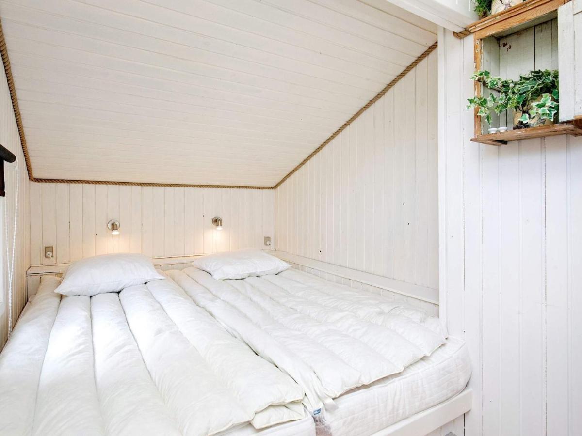 4 Person Holiday Home In L S Laeso Esterno foto